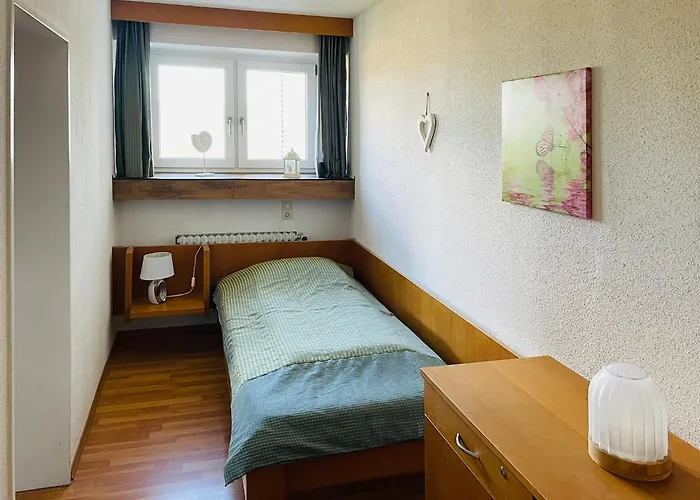 Gemuetliche Mit Schoener Aussicht هايدموهله